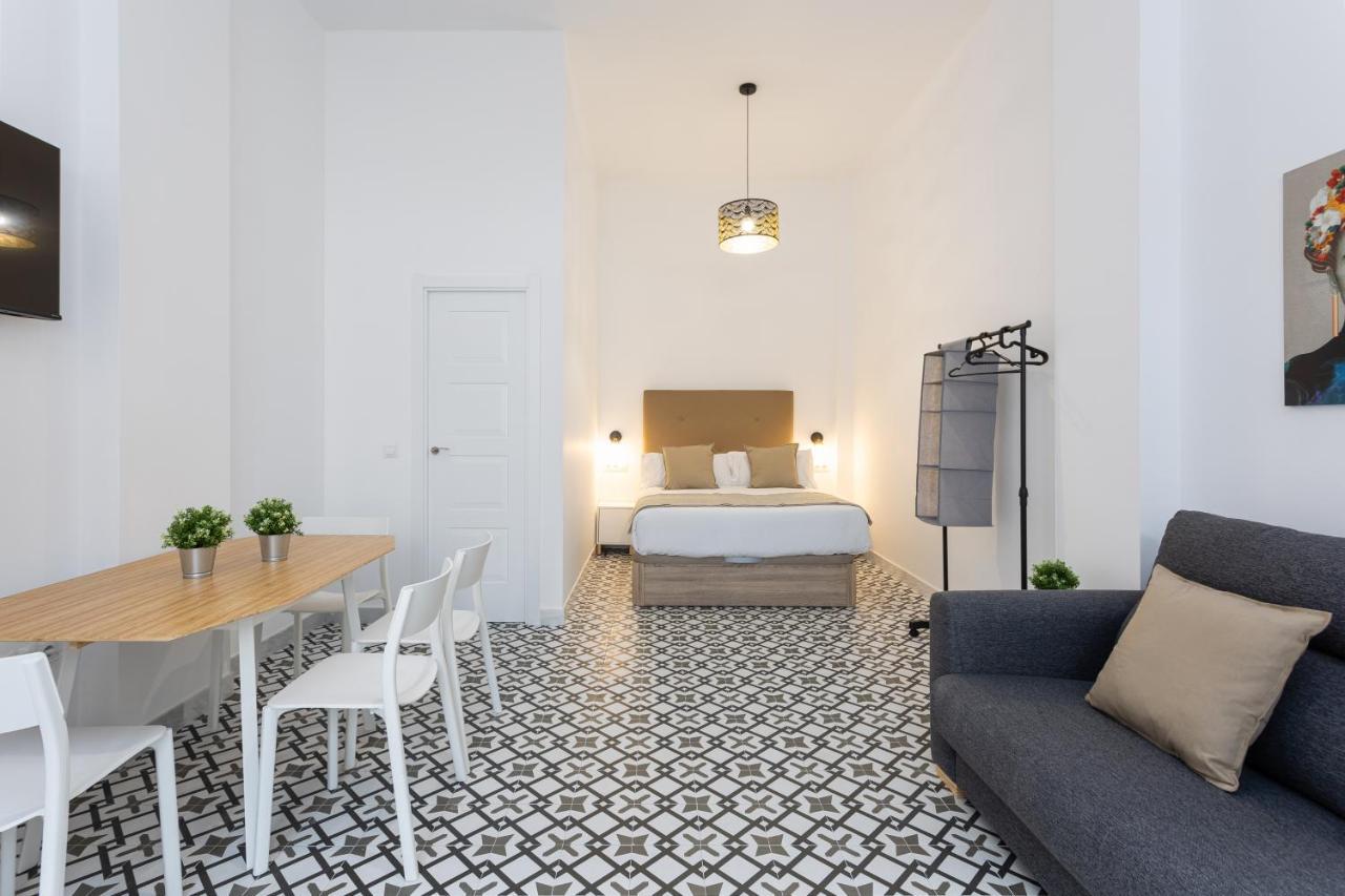 Holidays2Malaga Picasuss Loft New Built Close Huelin Beach And Promenade Zewnętrze zdjęcie