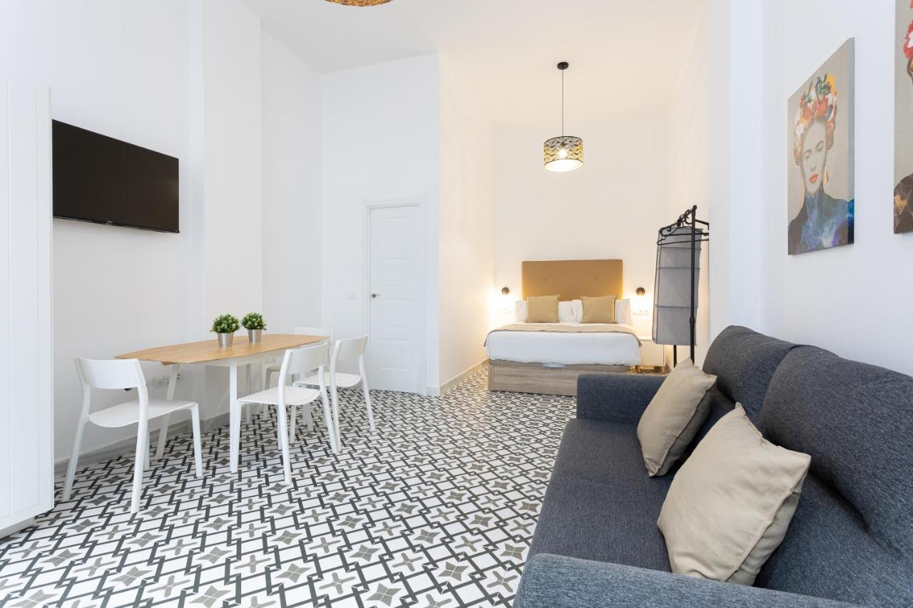 Holidays2Malaga Picasuss Loft New Built Close Huelin Beach And Promenade Zewnętrze zdjęcie