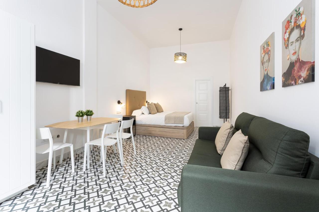 Holidays2Malaga Picasuss Loft New Built Close Huelin Beach And Promenade Zewnętrze zdjęcie